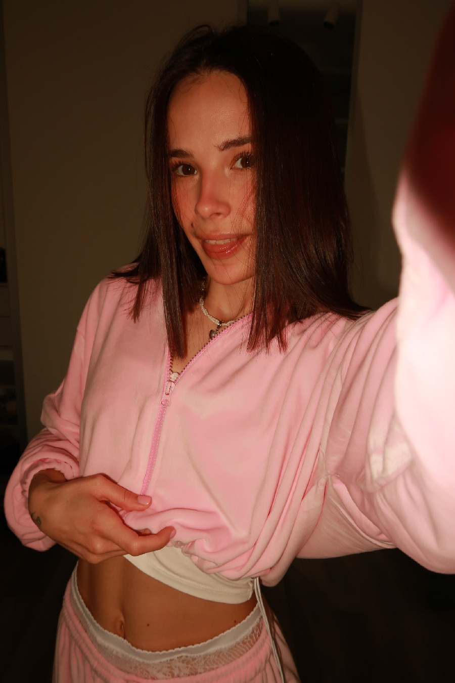 Tina brings the glow — live moments in Jakarta